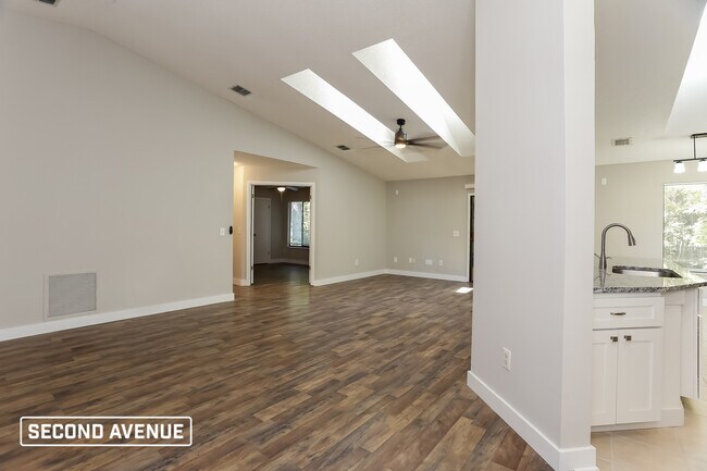 Building Photo - 1827 High Brook Ct