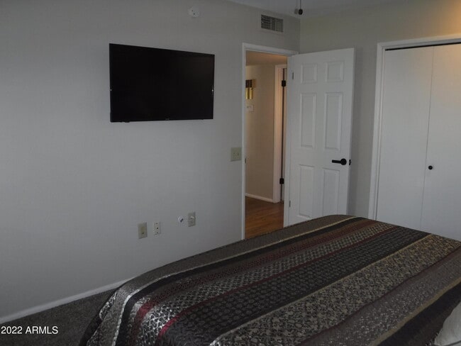 Building Photo - 11029 W Caron Dr