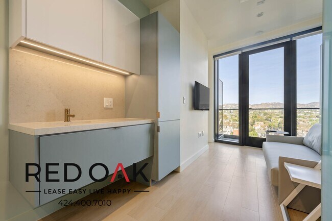 Foto del edificio - 6401 Wilshire Blvd