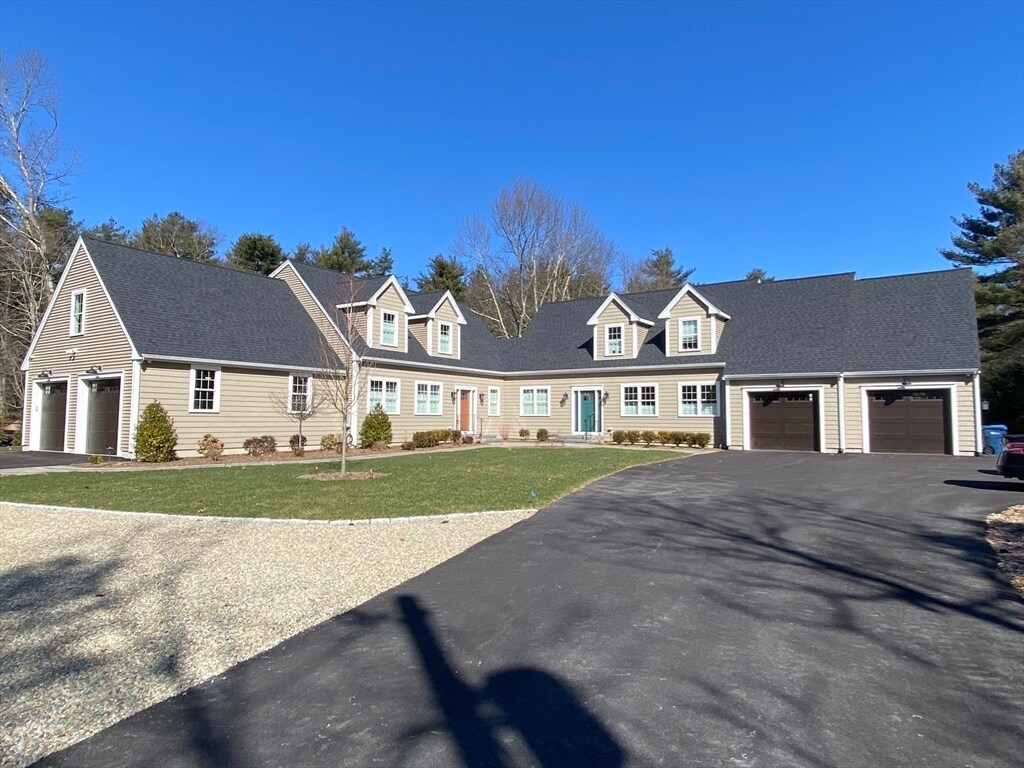 23 Beaver Dam Rd, Easton, MA 02356 Townhome Rentals in Easton MA