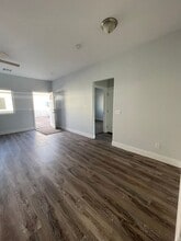 Building Photo - 1420 Ogallala St
