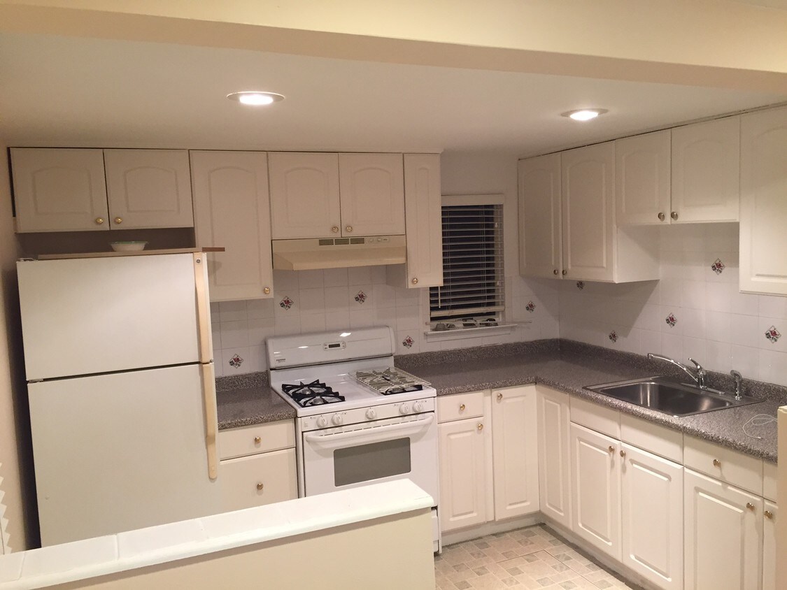 Foto principal - 518 Saddle River Rd