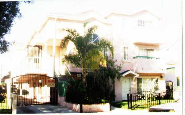 Foto del edificio - 5309 Cartwright Ave