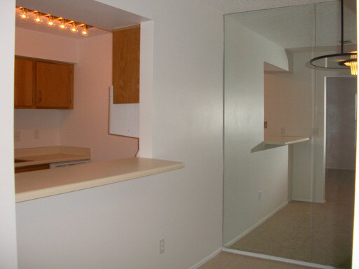 Building Photo - 2013 Huntingdon Chase