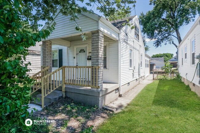 Building Photo - 1536 Longfield Ave