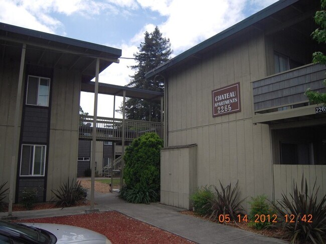 Building Photo - 1Bed/1Ba Apartment! in Coddingtown area