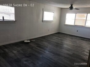 Building Photo - 10638 Shore Dr