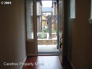 Foto del edificio - 3 br, 2 bath Apartment - 7176 NE Cherry Drive