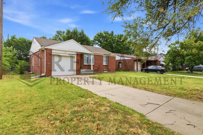 Foto del edificio - 374 N Hillcrest St