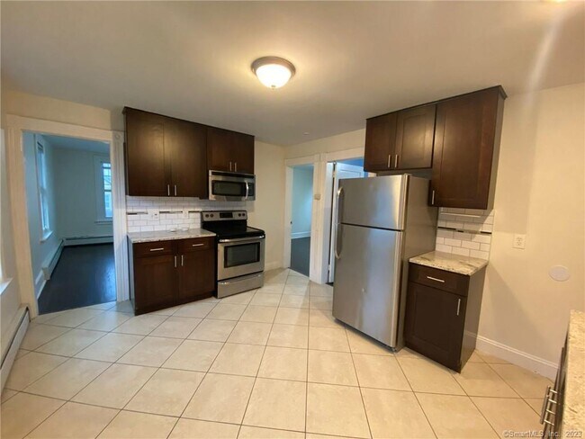 Foto del edificio - 128 Barnum Ter