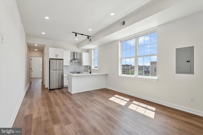Foto del edificio - 2513 N Howard St