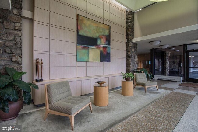Foto del edificio - 4242 East-West Hwy