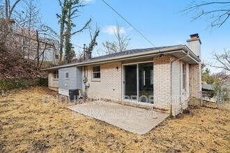 Building Photo - 334 Hyde Park Dr