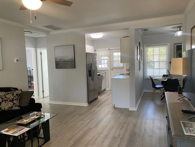 Foto del edificio - 2515 Vero Beach Ave