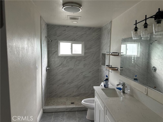 Foto del edificio - 2161 Myrtle Ave