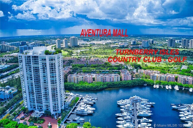 Foto del edificio - 19355 Turnberry Way