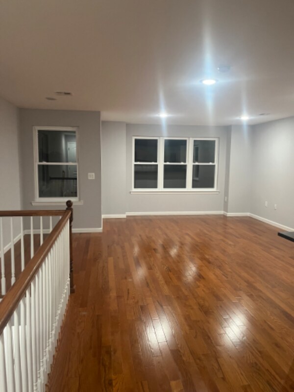 Foto del edificio - 257 Jelliff Ave