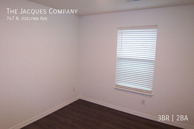 Foto del edificio - 747 N Jozlynn Ave