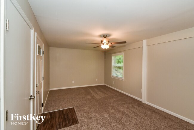 Building Photo - 4065 Bent Oak Ct