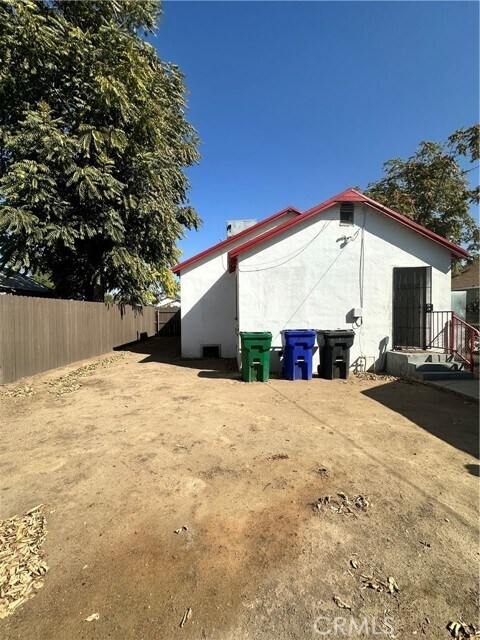 Building Photo - 111 E Moneta Ave
