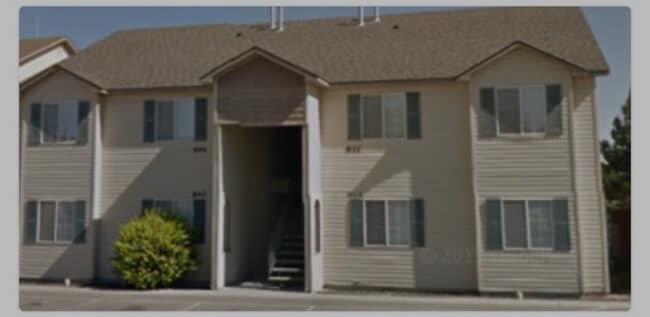 Building Photo - 806 N White Barn Rd