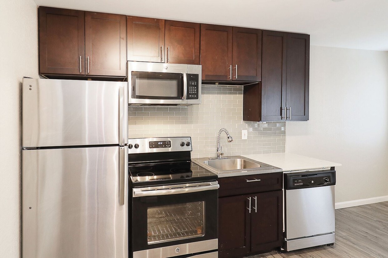 The Hedge Apartments in AUSTIN, TX