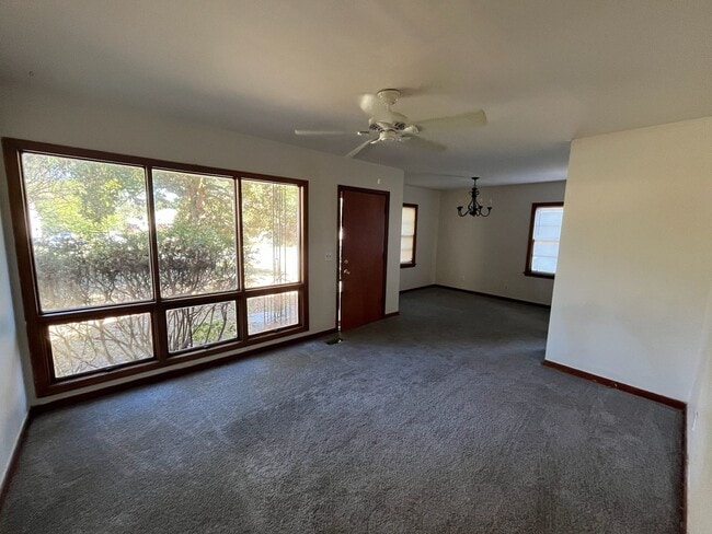 Foto del edificio - More than just a rental, this home offers ...