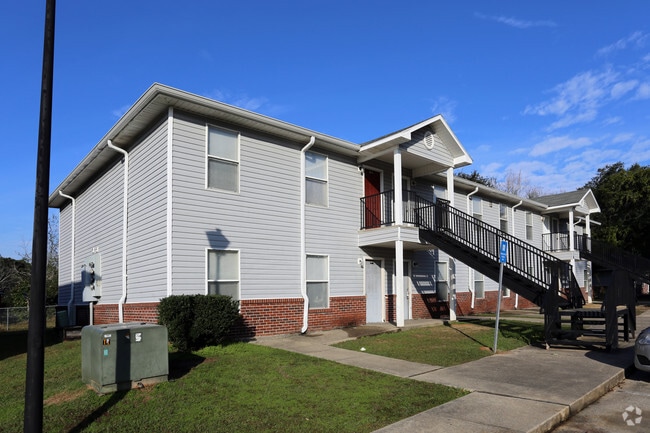 Building Photo - Candlewood Villas