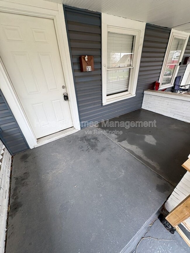 Photo - 2931 N Tacoma Ave Apartment