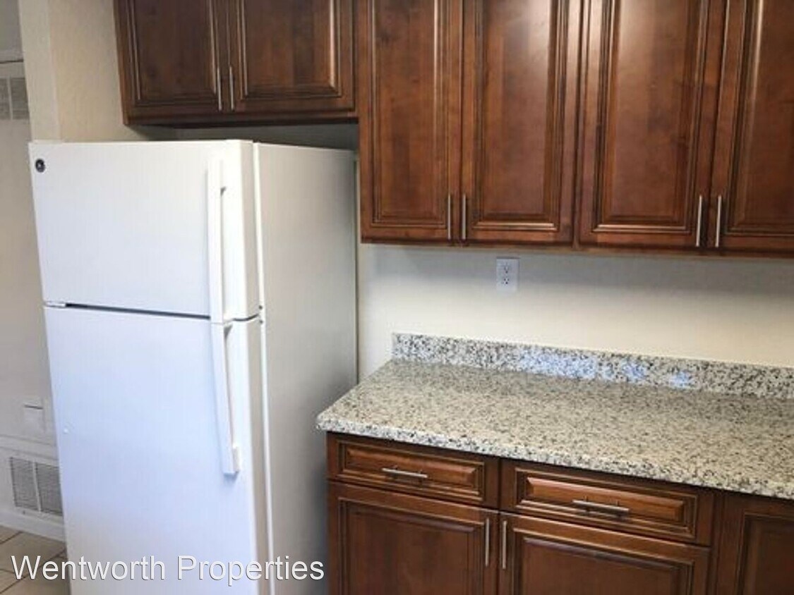 Foto principal - 1480 W Main St
