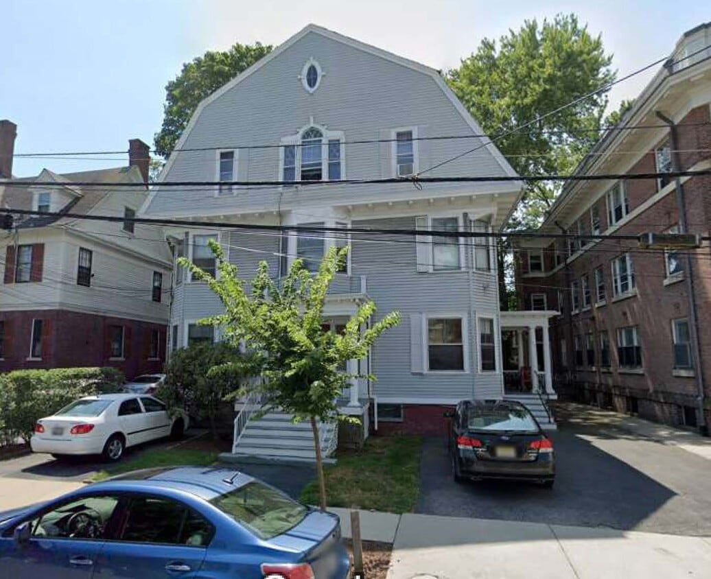 Exterior - 173 Lloyd Ave