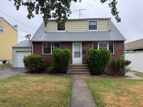 Building Photo - 238 Pandolfi Ave