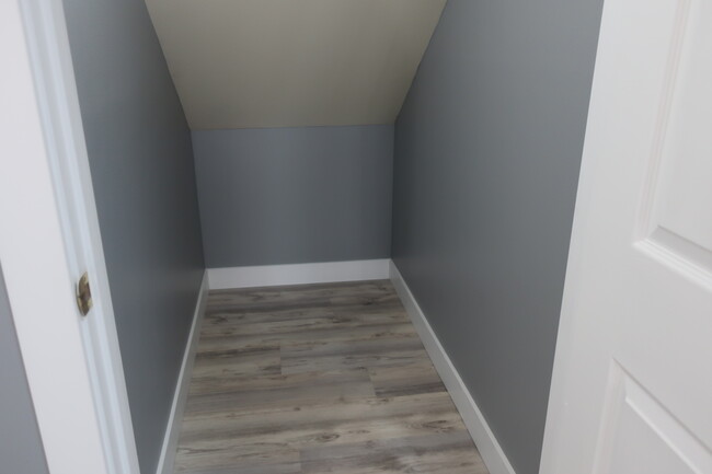 Foto del edificio - 1101 Cedar Ln
