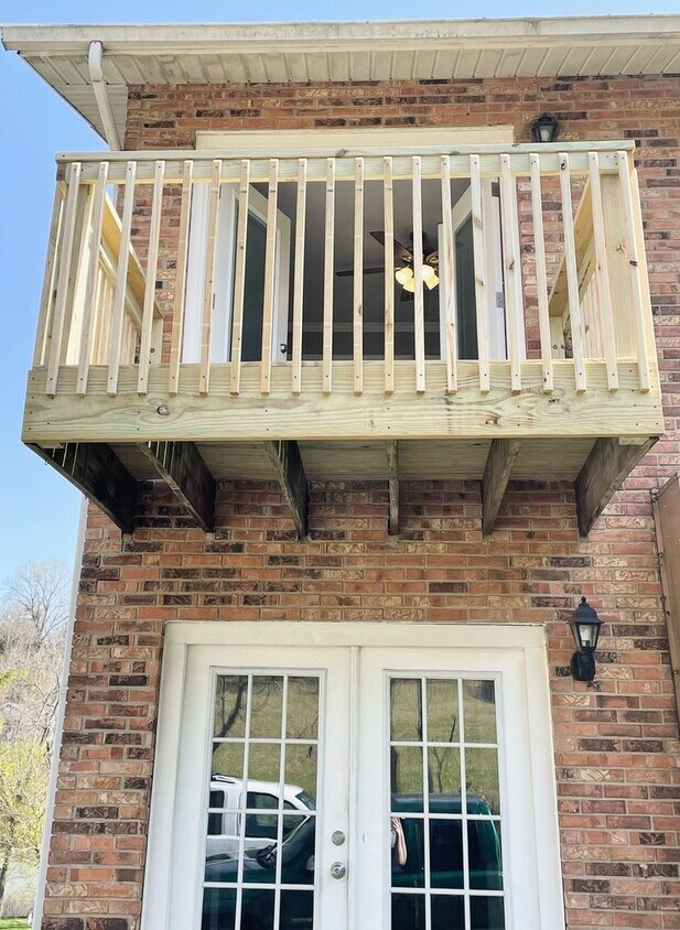 7025 W Carter's Vly, Church Hill, TN 37642 Townhome Rentals in Church Hill TN