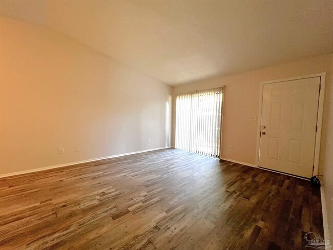 Building Photo - 6801 Tiki Ln