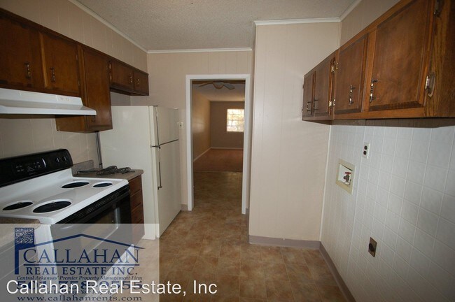 Foto del edificio - 8307 Woodview Dr E