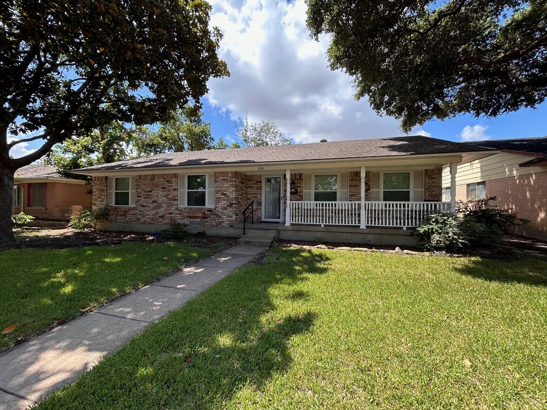 Primary Photo - 3518 Matador Dr