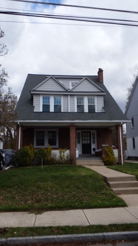 Primary Photo - 116 Grandview Rd