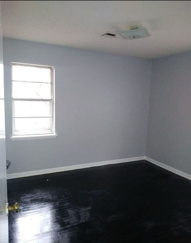 Foto del edificio - 815 NW 58th St