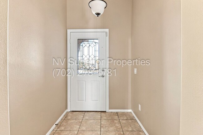 Foto del edificio - SE!! Stallion Mountain!! Gated!!! Single Story Home!! No Carpets!!! Covered patio!! Water Conditi...