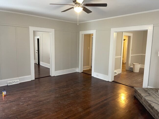 Building Photo - 2417 Statesville Blvd.