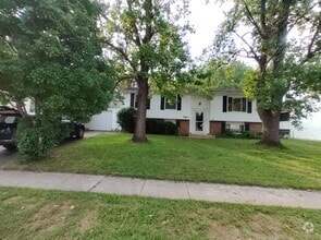 Building Photo - 5811 Heming Ave