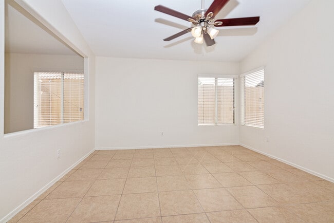 Building Photo - Move-in ready home in Mesa!