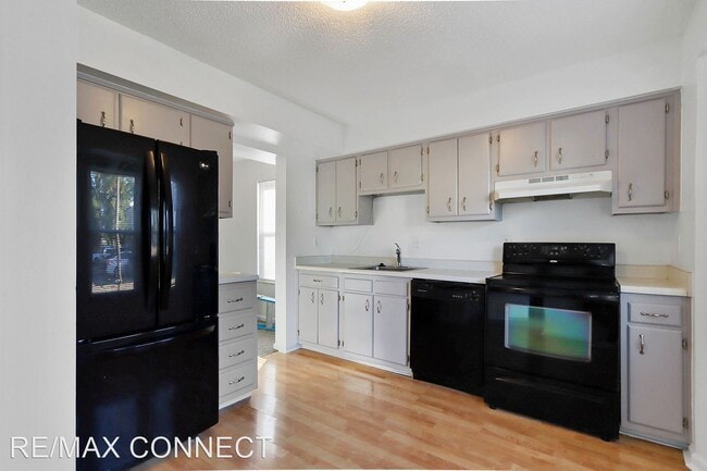 Building Photo - 3 br, 2.5 bath House - 5910 Appleton Court