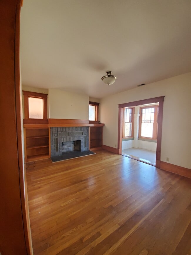 Building Photo - 5788 Pershing Ave