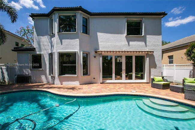 Foto del edificio - 5067 SW 162nd Ave