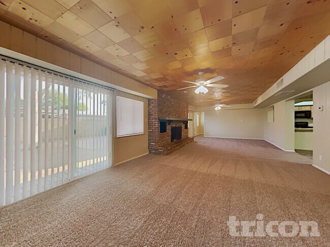 Foto del edificio - 6258 W Wolf St