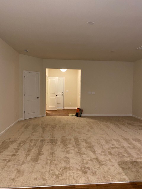Building Photo - 373 White Oak Ridge Dr