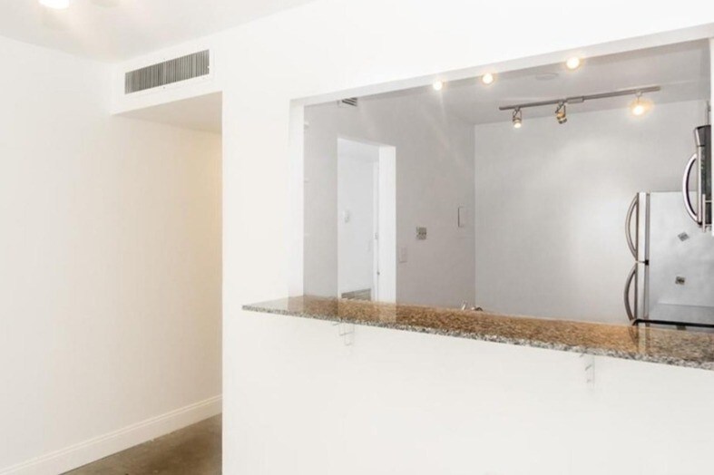 Foto del edificio - 1020 Meridian Ave