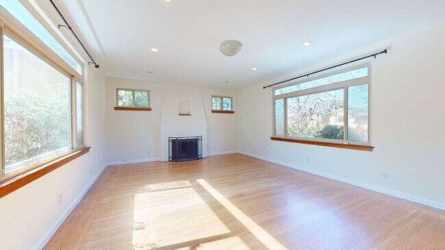 Foto del edificio - Beautiful Home Available In North Berkeley!